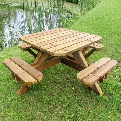 square wooden garden bench | ideal for pubs, beer gardens or private outdoor space